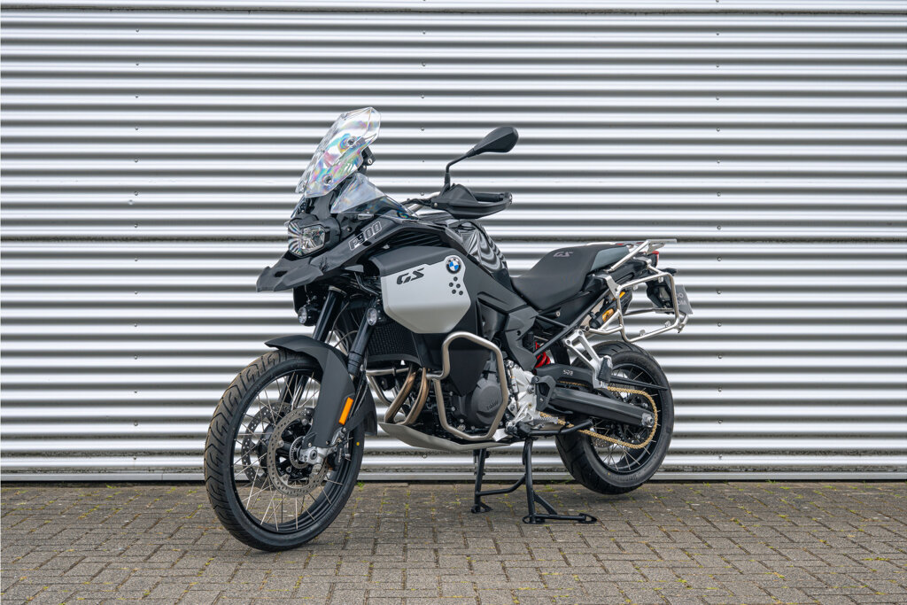 BMW F 900 GS 4