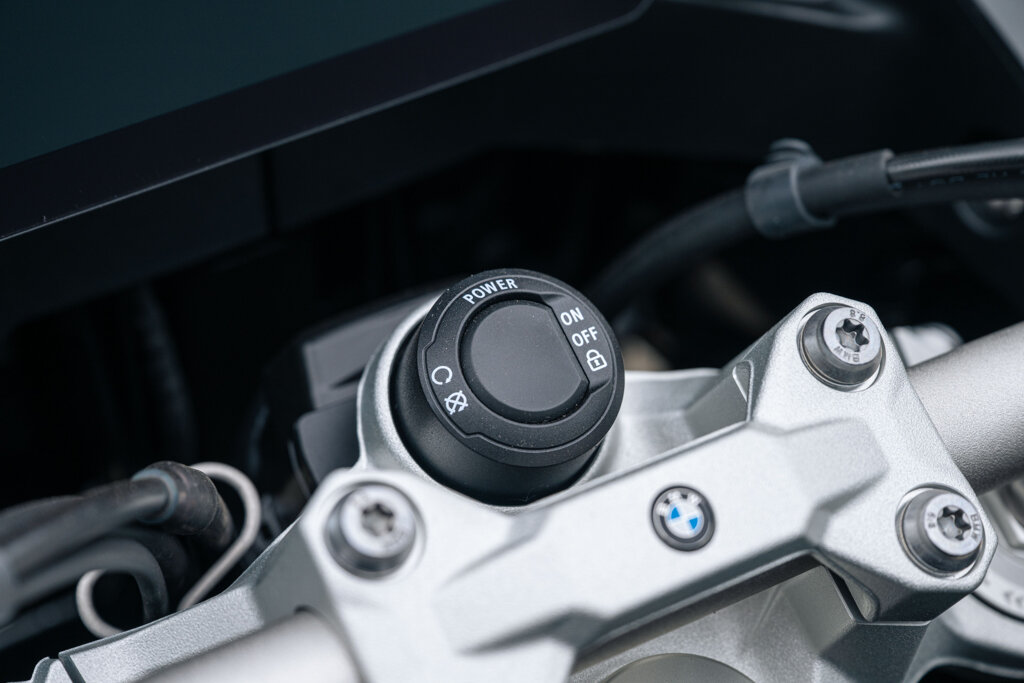 BMW F 900 GS 22