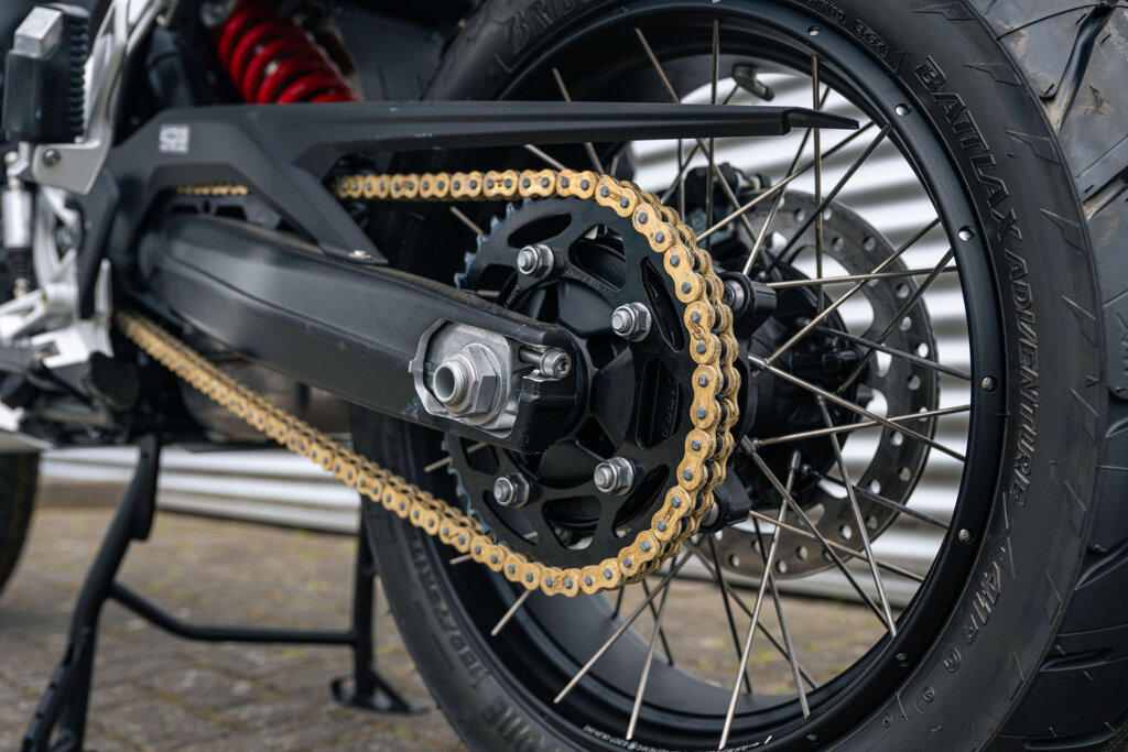 BMW F 900 GS 32