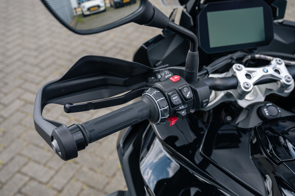 BMW S 1000 XR 18