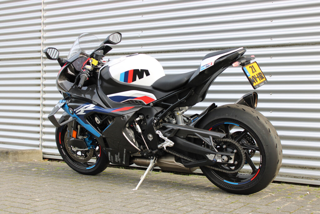 BMW M 1000 RR 6