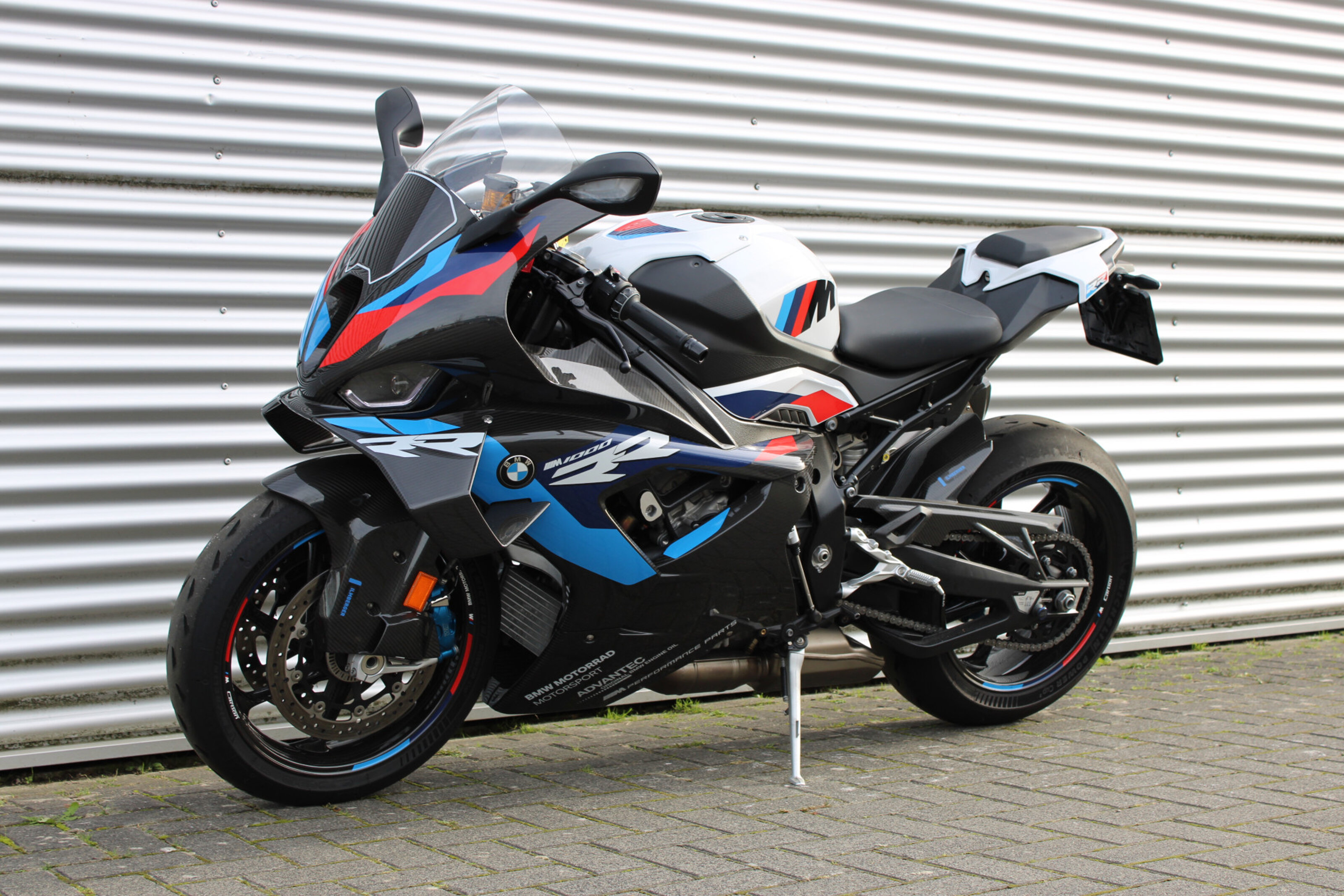 BMW M 1000 RR 7