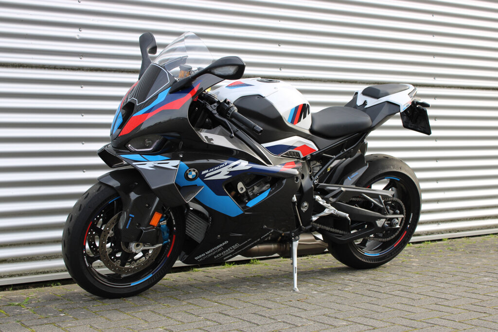BMW M 1000 RR 7