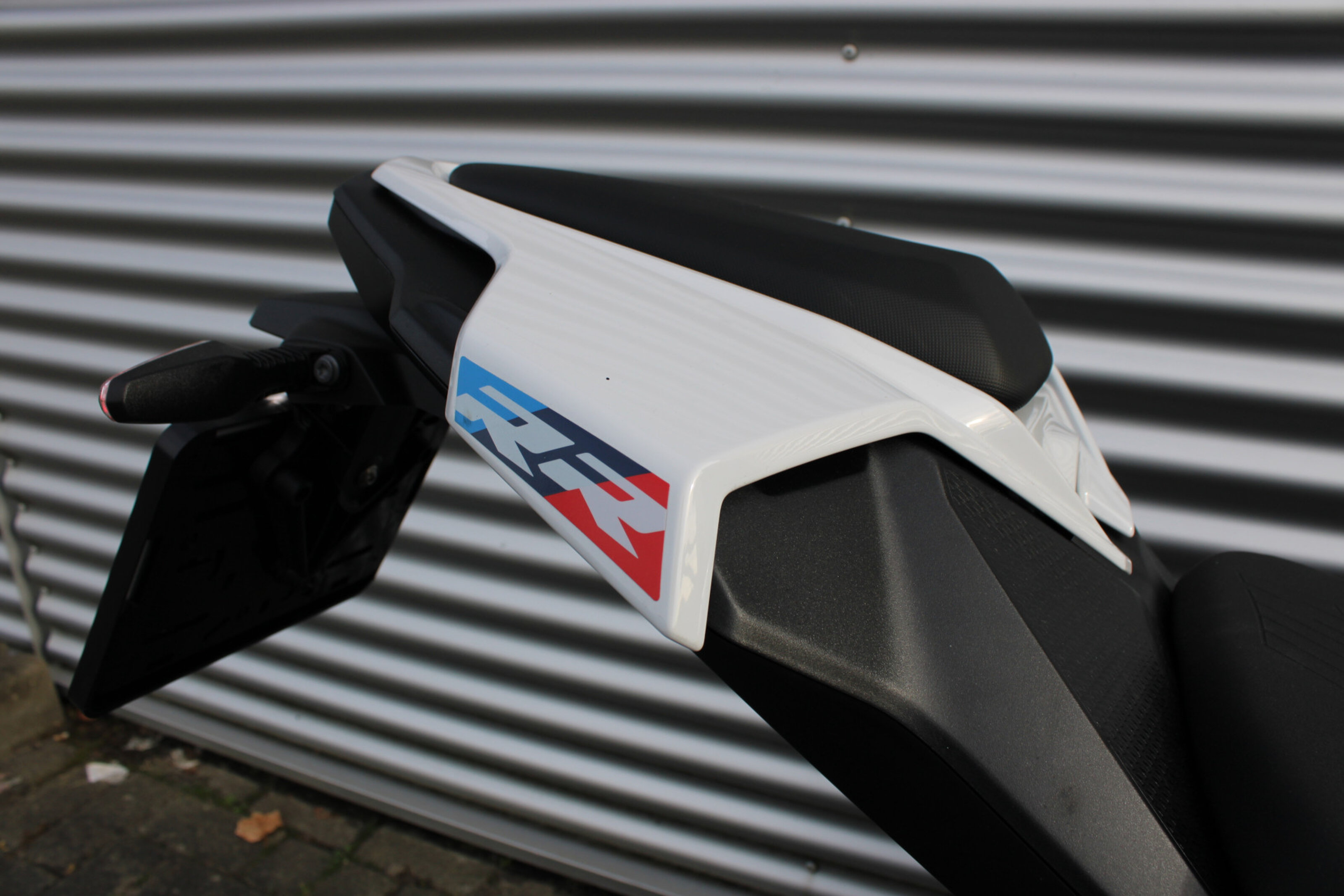 BMW M 1000 RR 9