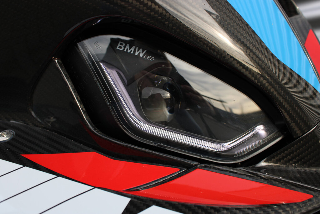 BMW M 1000 RR 13