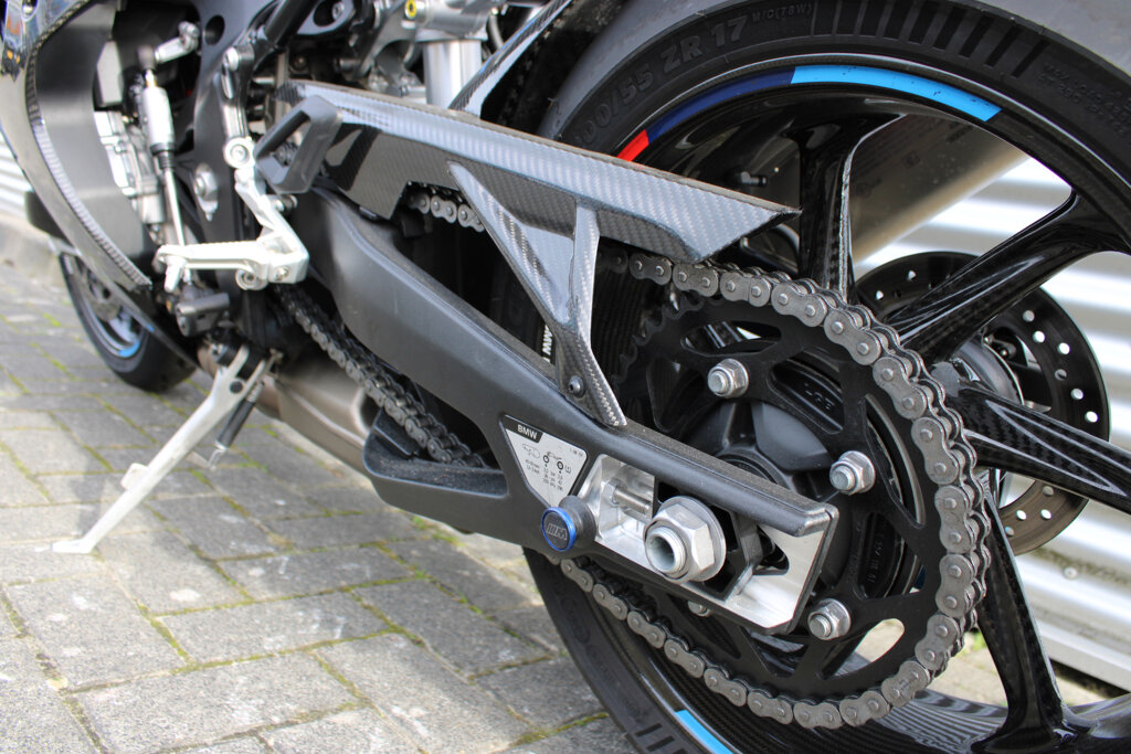 BMW M 1000 RR 16