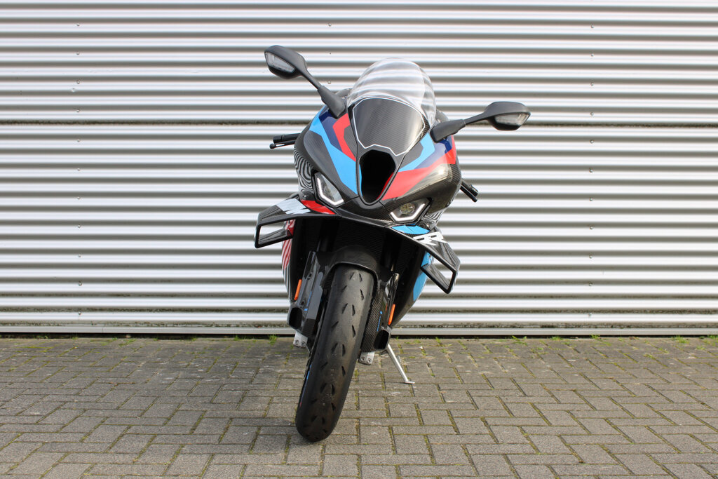 BMW M 1000 RR 21