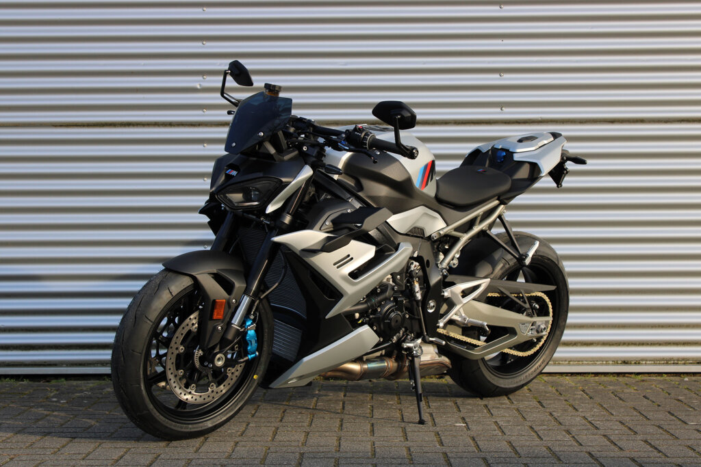 BMW M 1000 R 11
