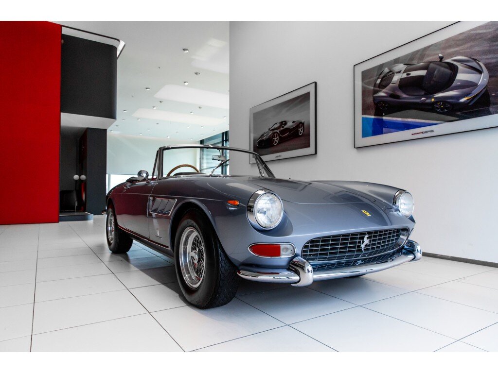 Ferrari 275 GTS ~Ferrari Munsterhuis~