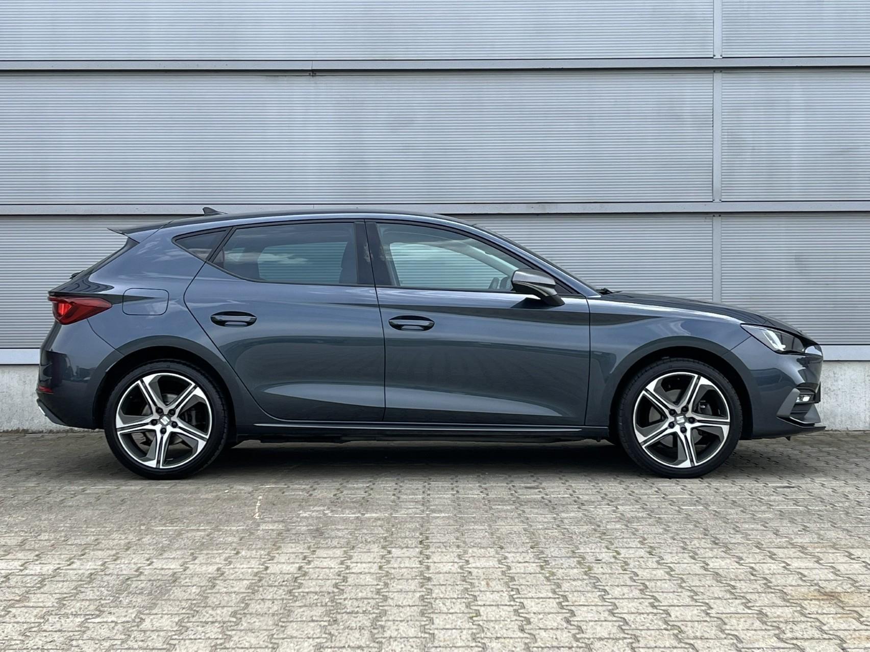 SEAT León
