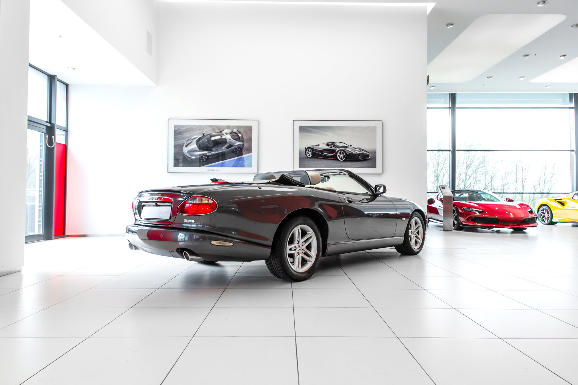 Jaguar XK8 4.2 V8 Convertible - Afbeelding 4