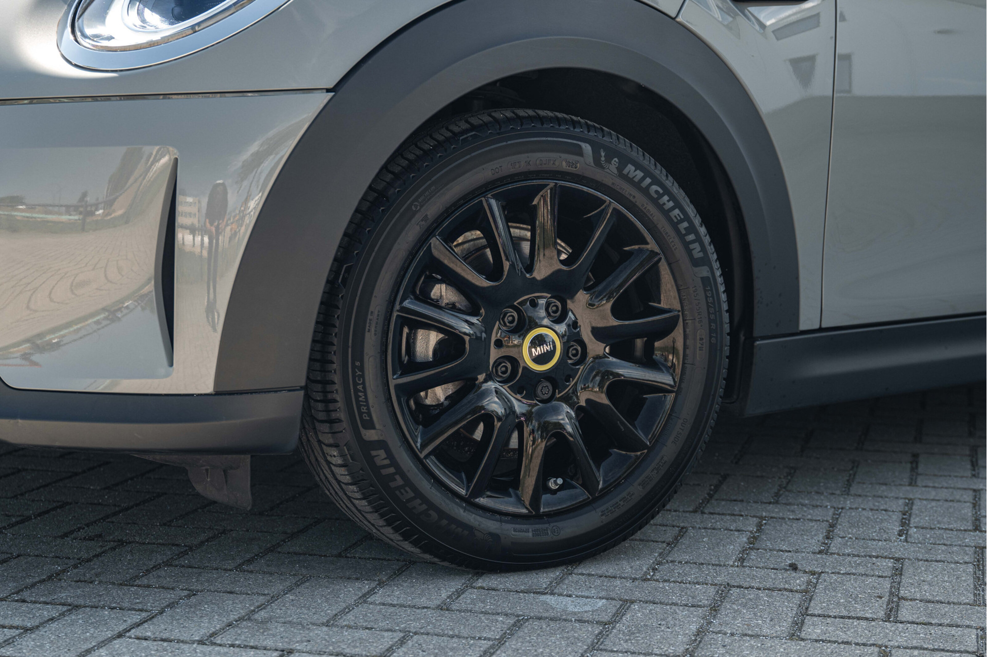 MINI Electric 8