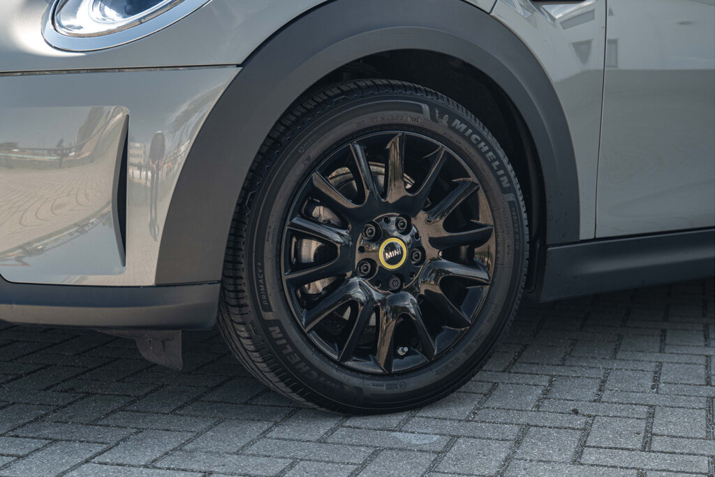 MINI Electric 8
