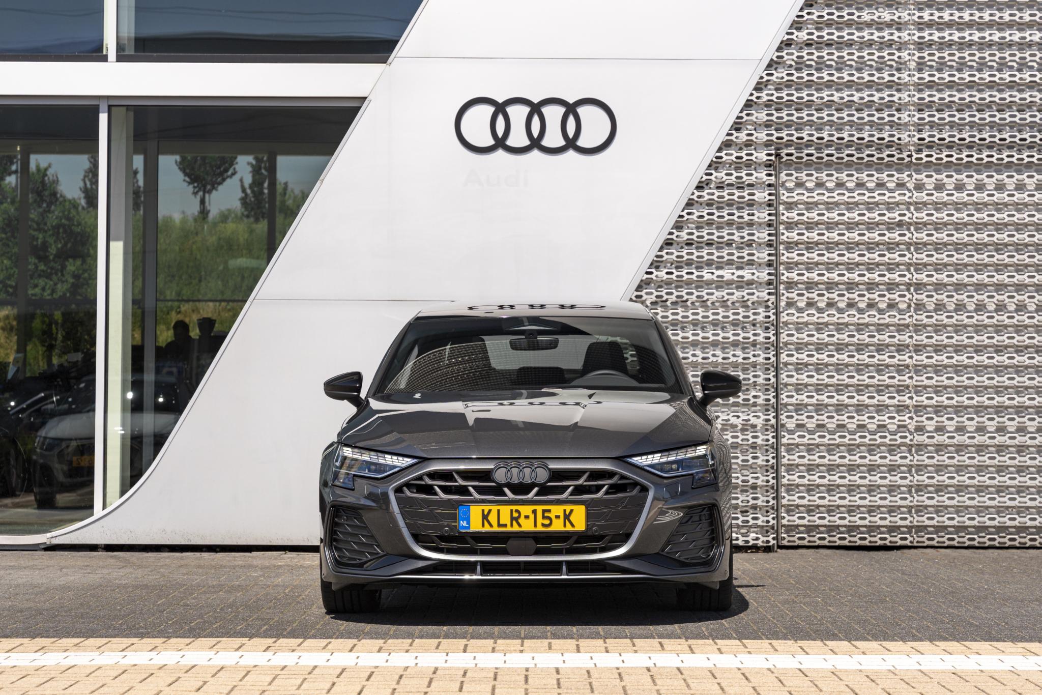 Audi A3 Limousine 35 TFSI S edition - Afbeelding 2
