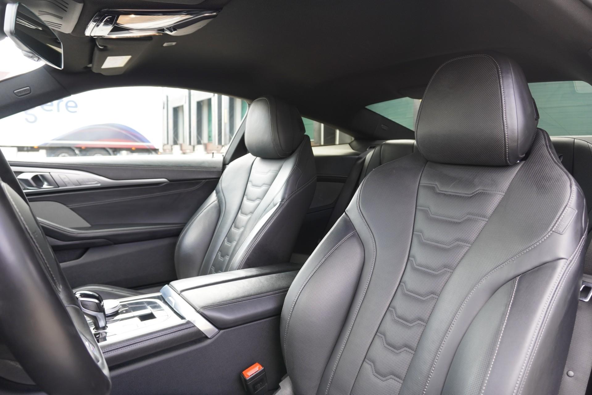BMW 8-serie M850i 530pk xDrive High Executive - Afbeelding 4