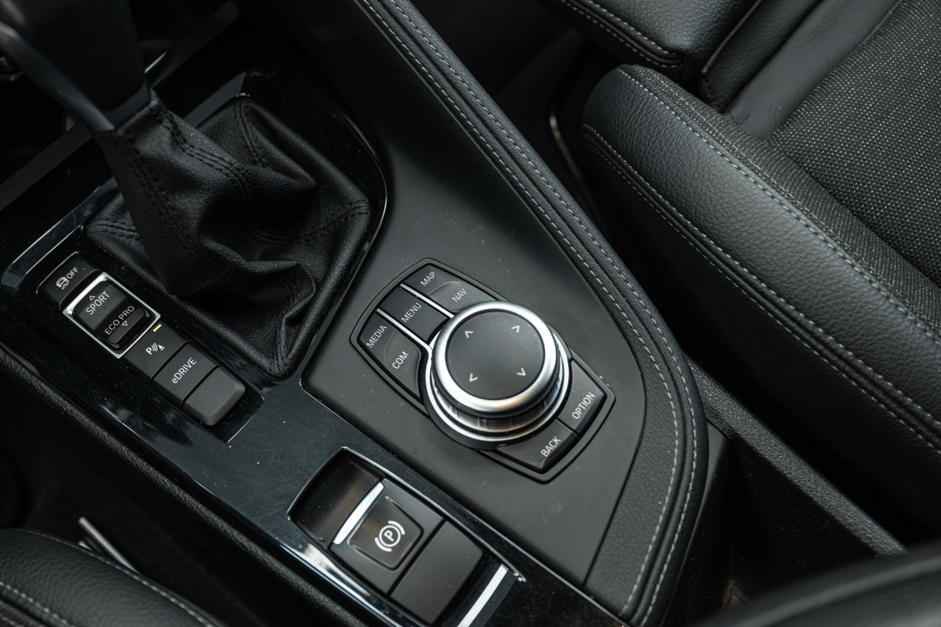 BMW X1 8