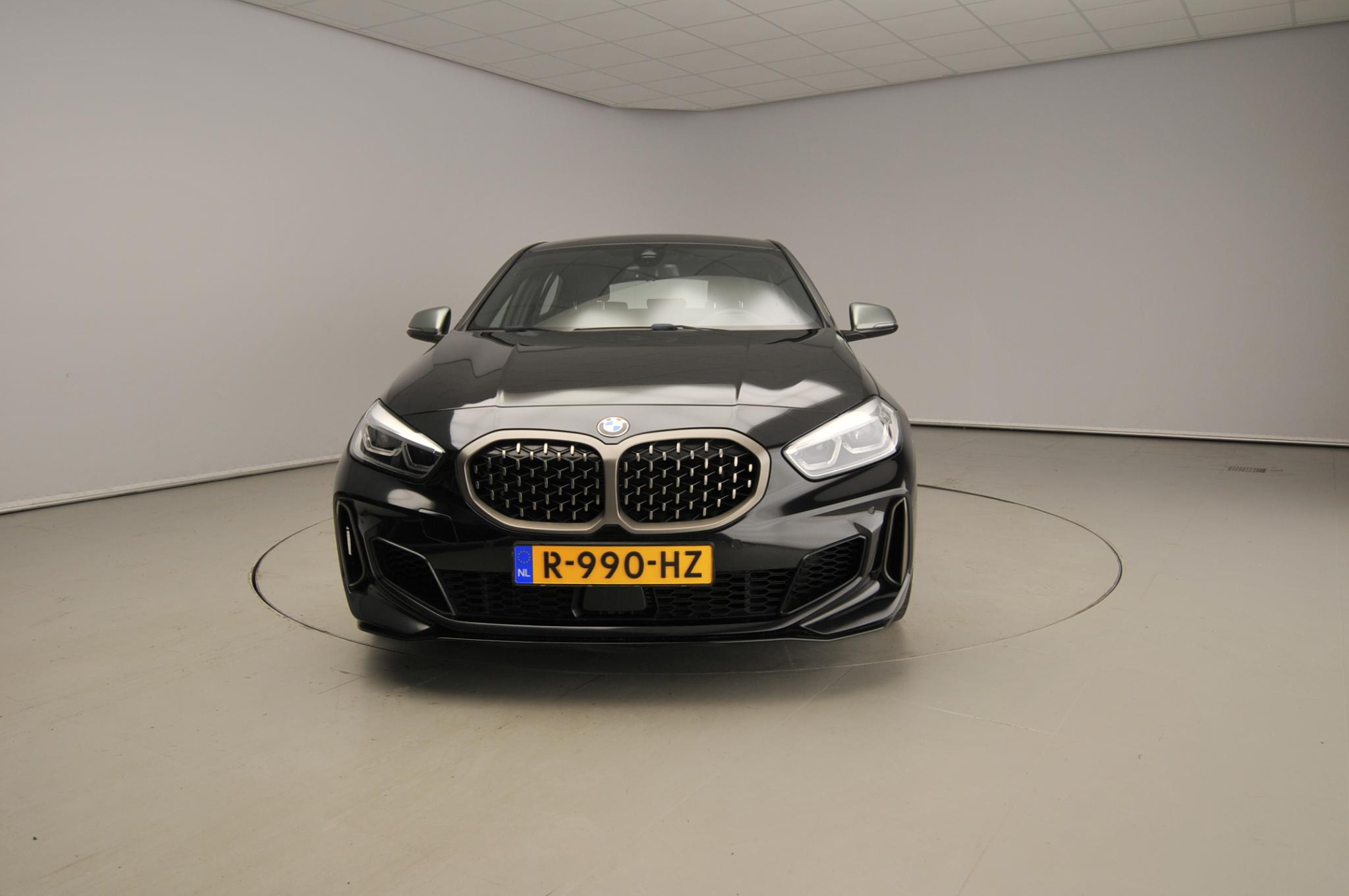 BMW 1 Serie 5-deurs M135i xDrive - Afbeelding 5