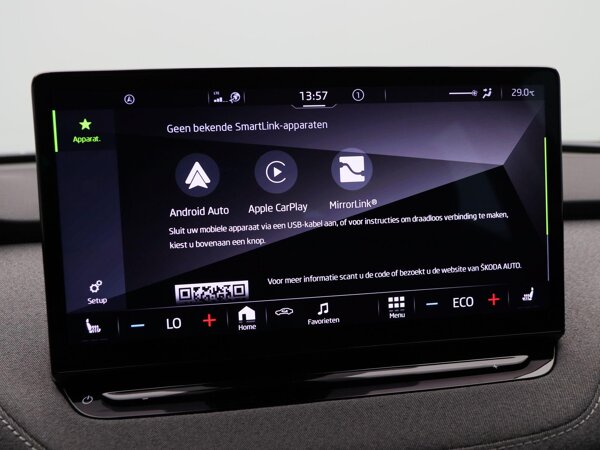 Apple Carplay/Android Auto Apple Carplay/Android Auto