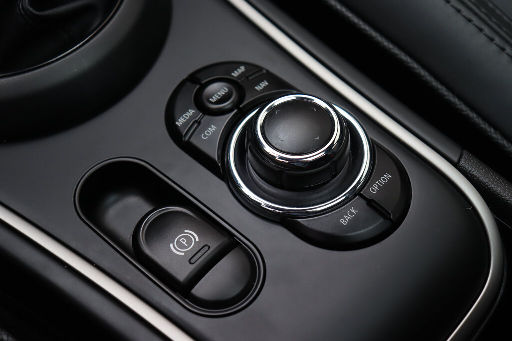 MINI Countryman 16