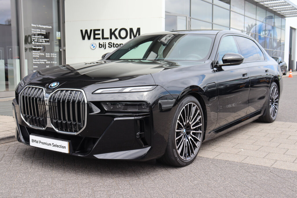 BMW 7 Serie 4