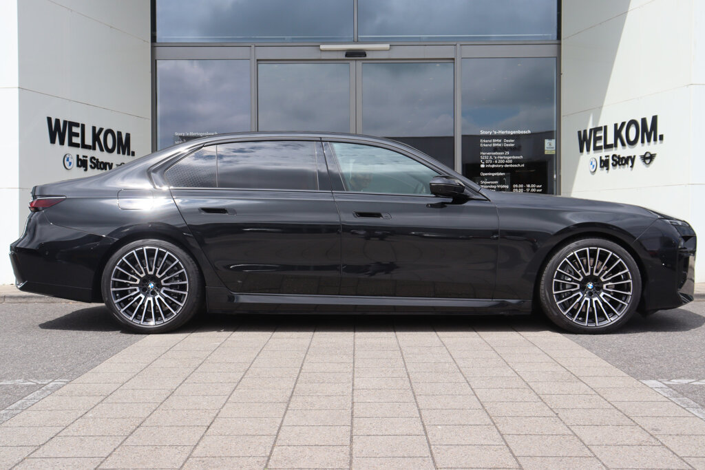 BMW 7 Serie 8