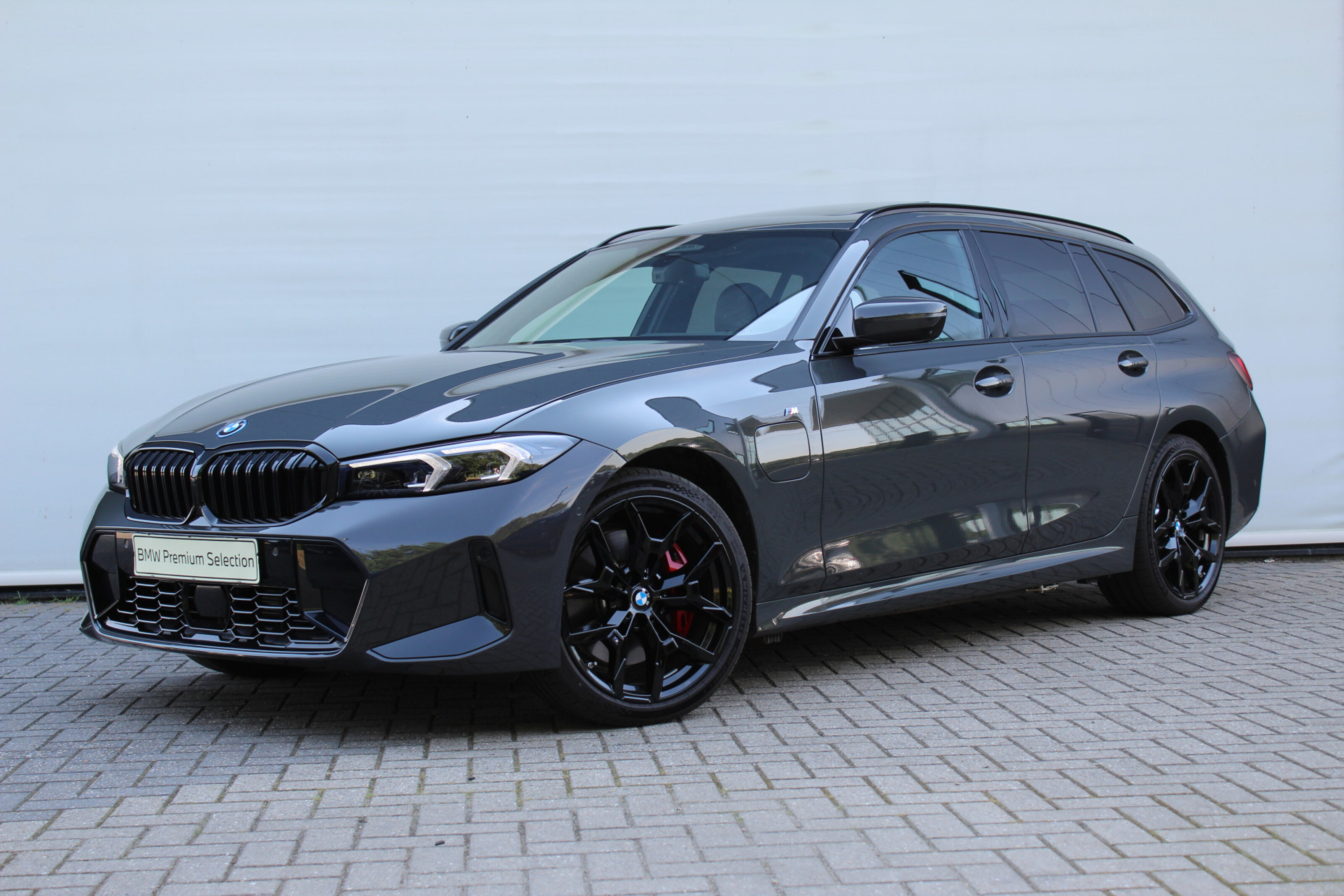 BMW 3 Serie Touring 330e M Sport Automaat