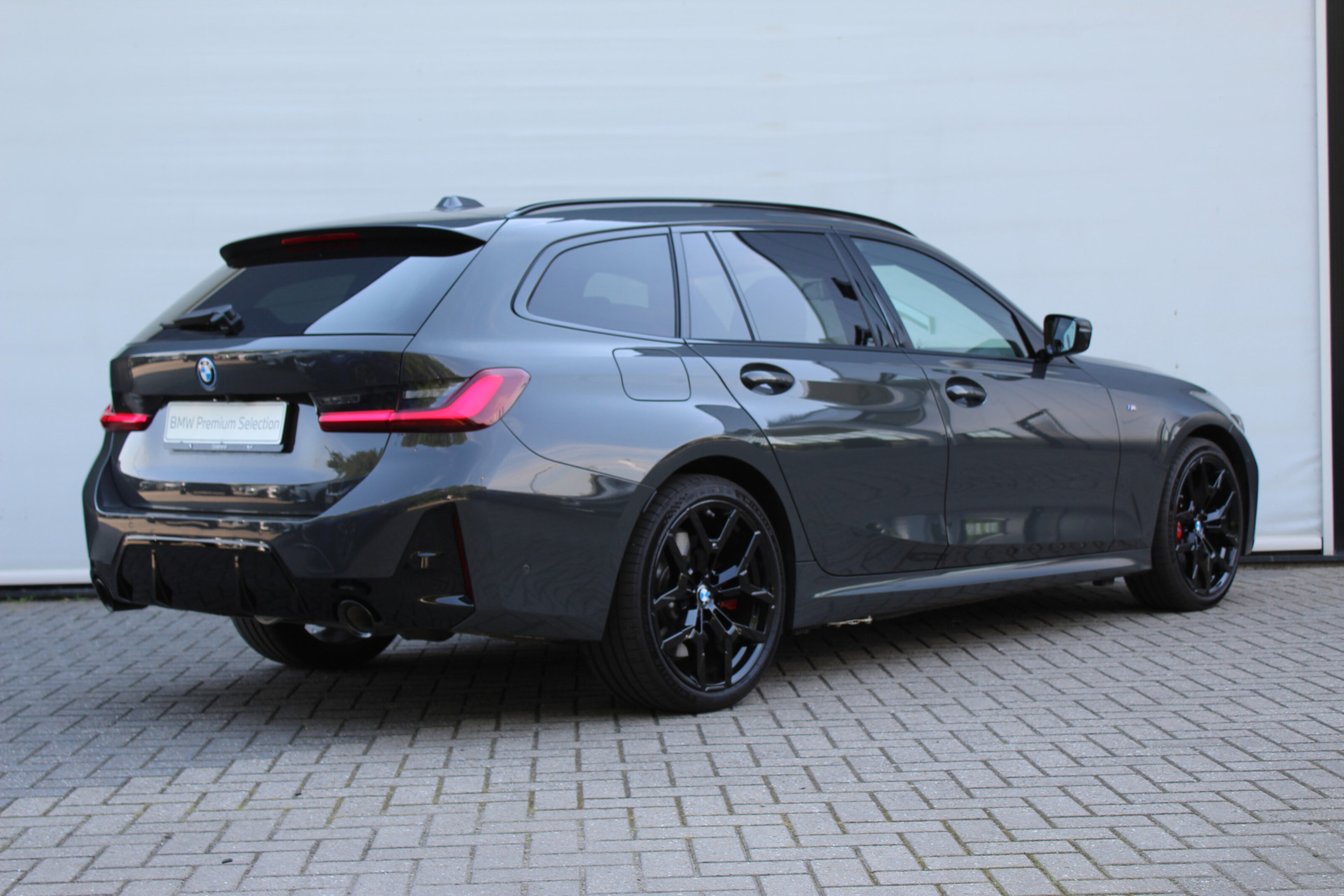BMW 3 Serie Touring 330e M Sport Automaat