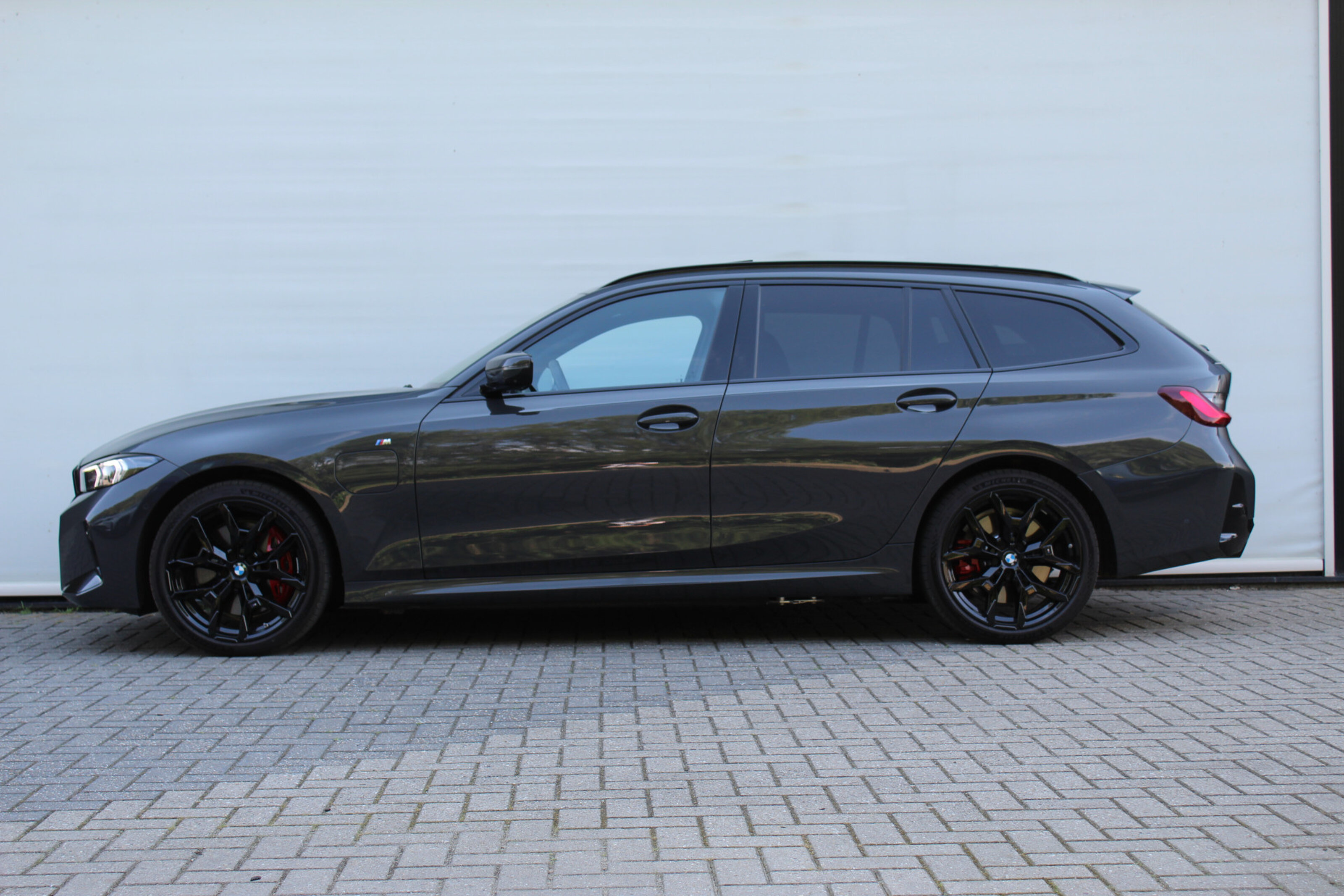 BMW 3 Serie Touring 330e M Sport Automaat