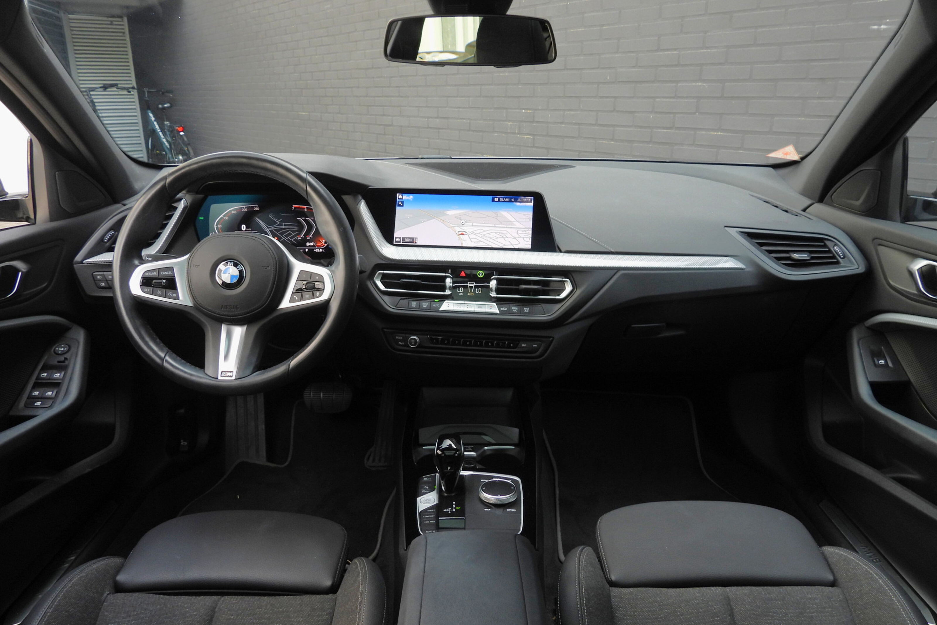 BMW 1 Serie 118i Executive Sport Line Automaat