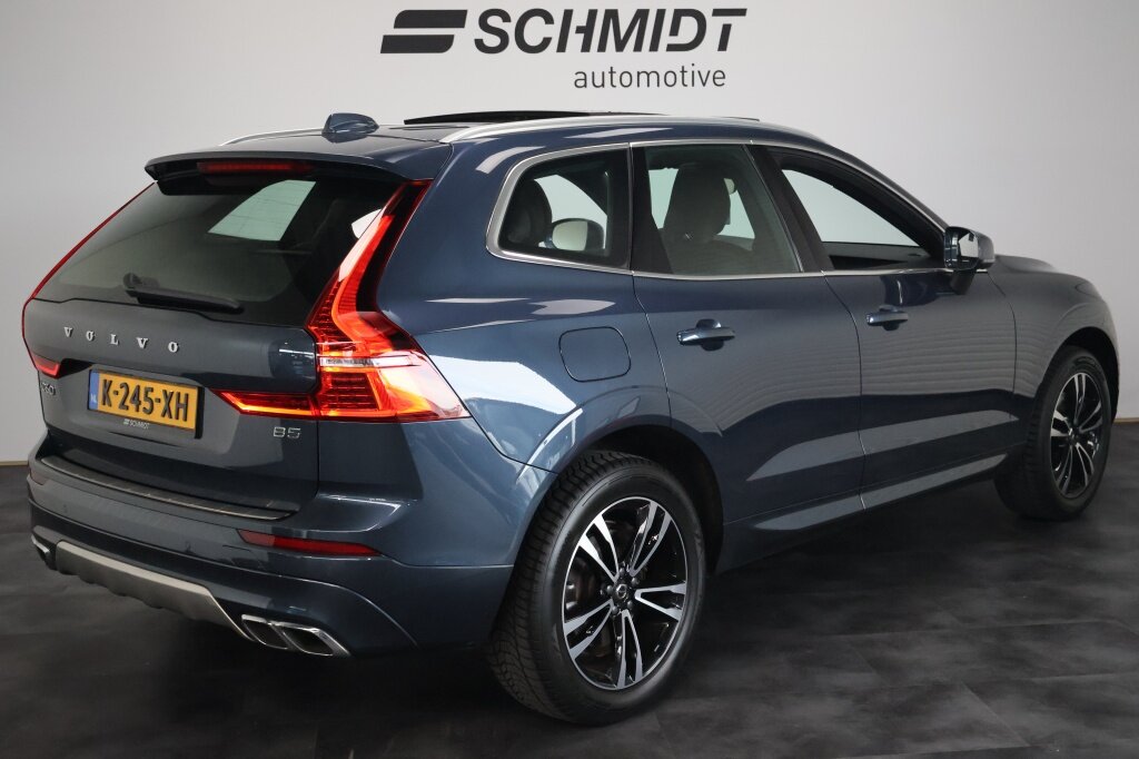 Volvo XC60 2.0 B5 Momentum Exclusive | Trekhaak | Panoramadak | Leder - Afbeelding 3
