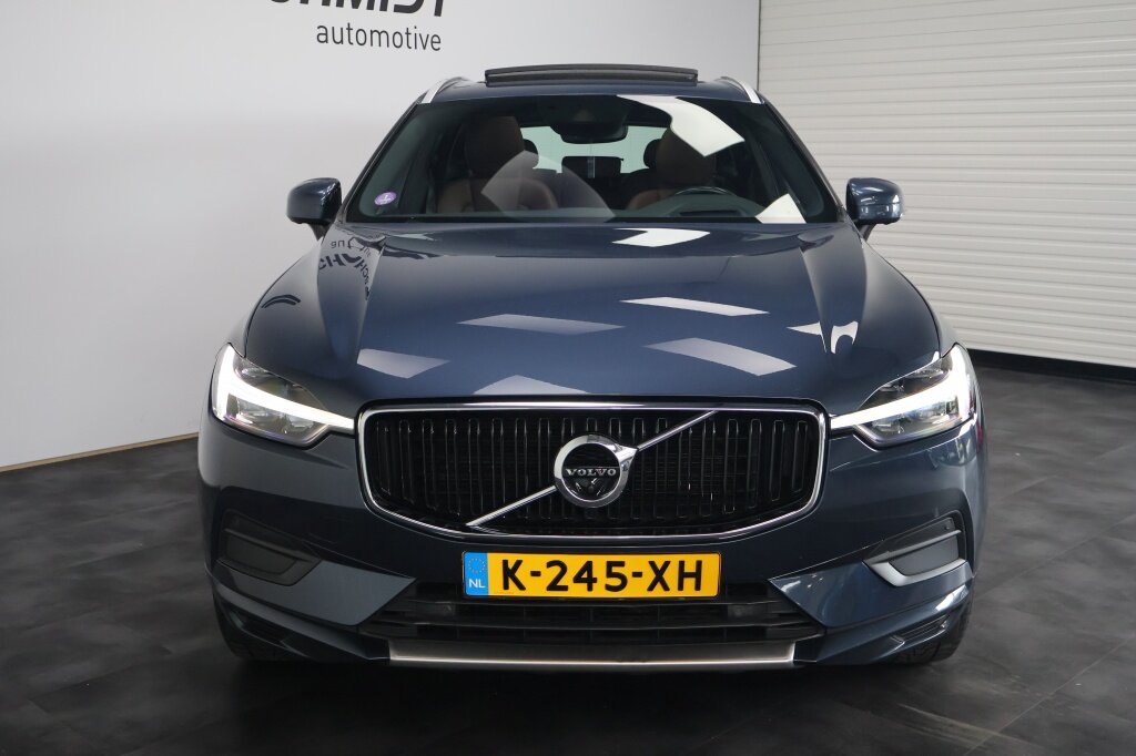 Volvo XC60 2.0 B5 Momentum Exclusive | Trekhaak | Panoramadak | Leder - Afbeelding 5