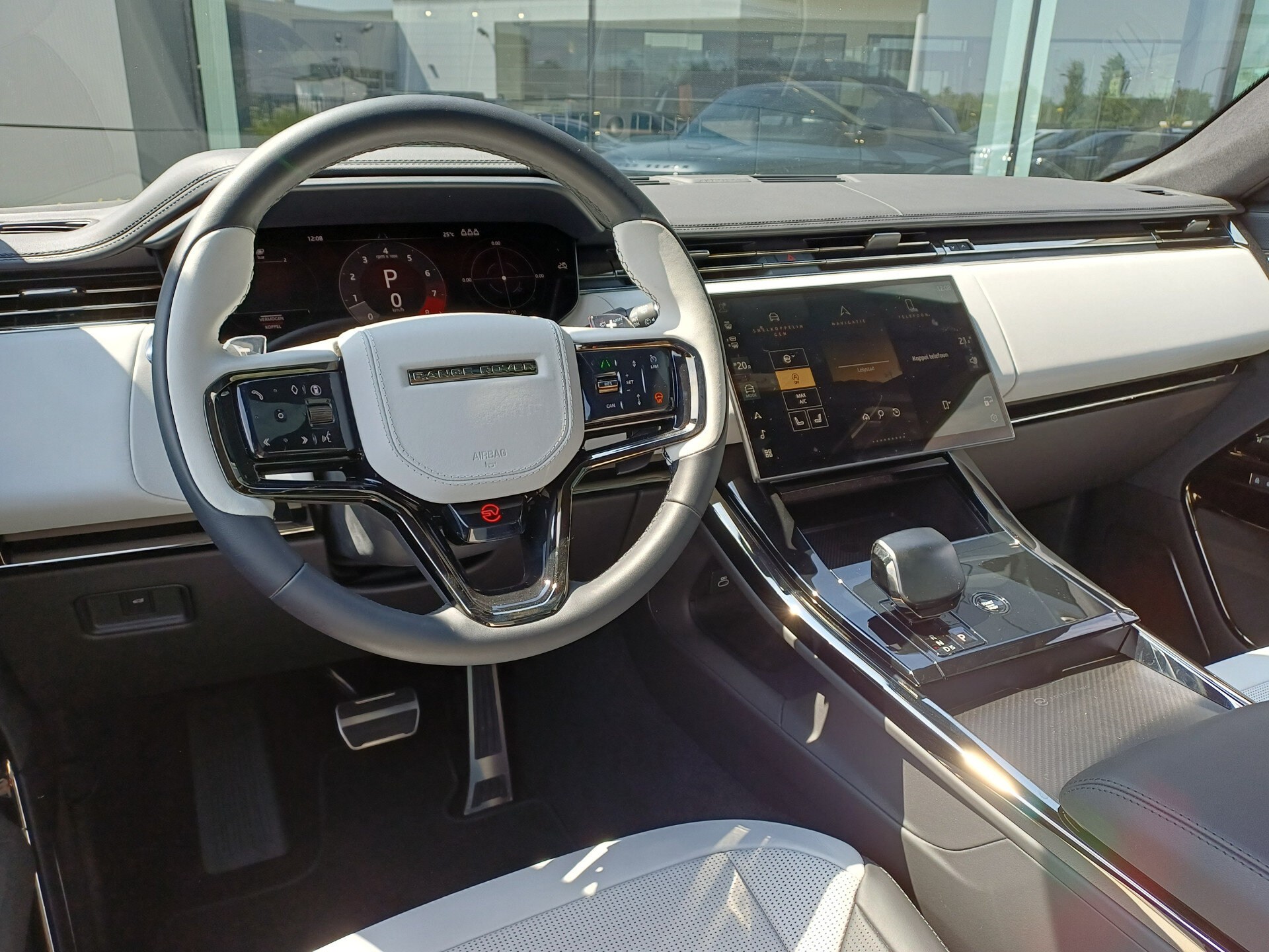 Land Rover Range Rover Sport 4.4 P635 SV Edition Two - Afbeelding 2