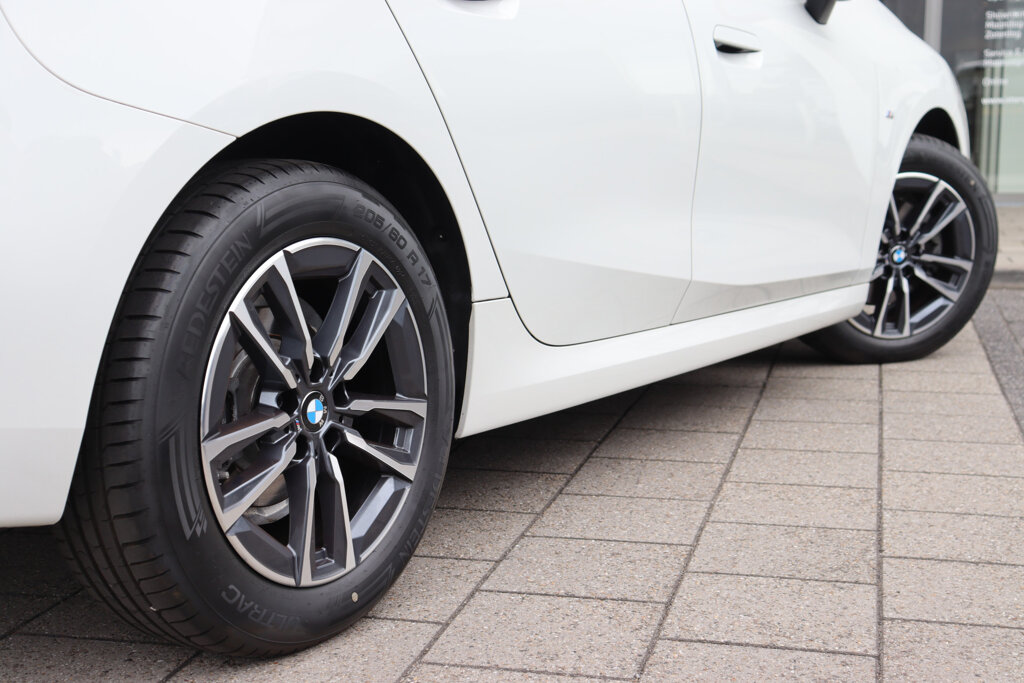 BMW 2 Serie 11