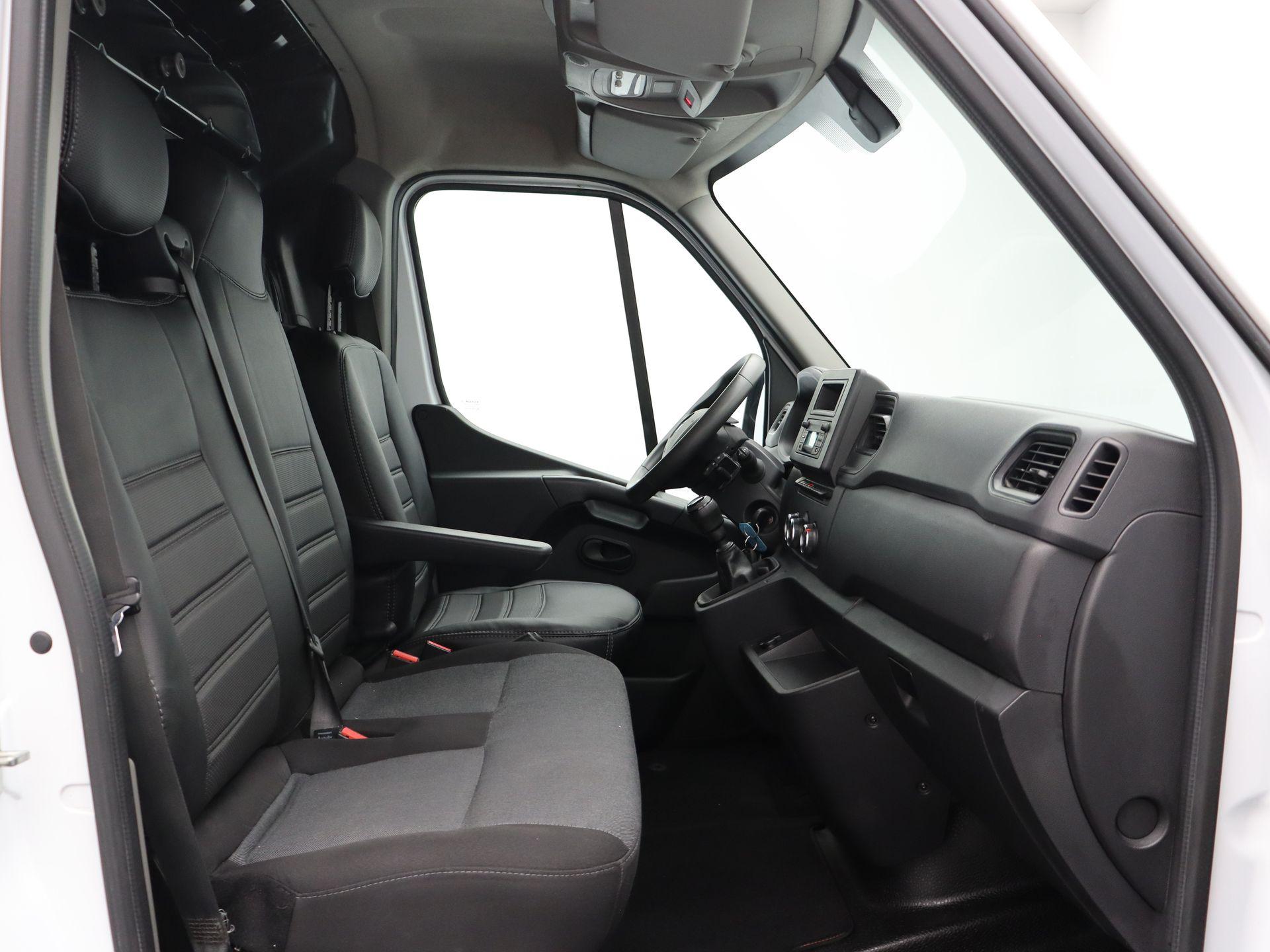 Renault Master T35 2.3 dCi 135 L2H2 Work Edition - Afbeelding 5