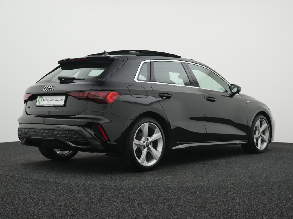 Audi A3 Sportback 35 TFSI S-line Edition | Panoramadak | Matrix led | Sonos Audio - Afbeelding 2