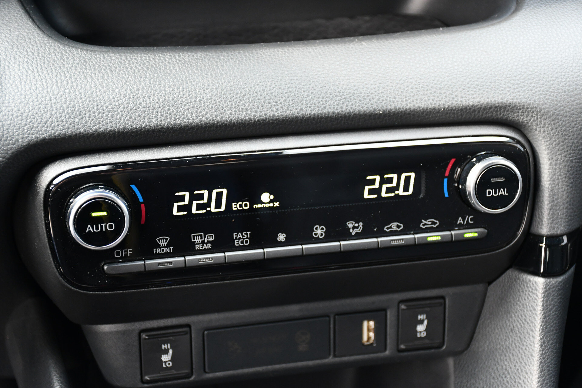 Toyota Yaris 1.5 Hybrid Executive Limited Automaat 116pk - Afbeelding 2