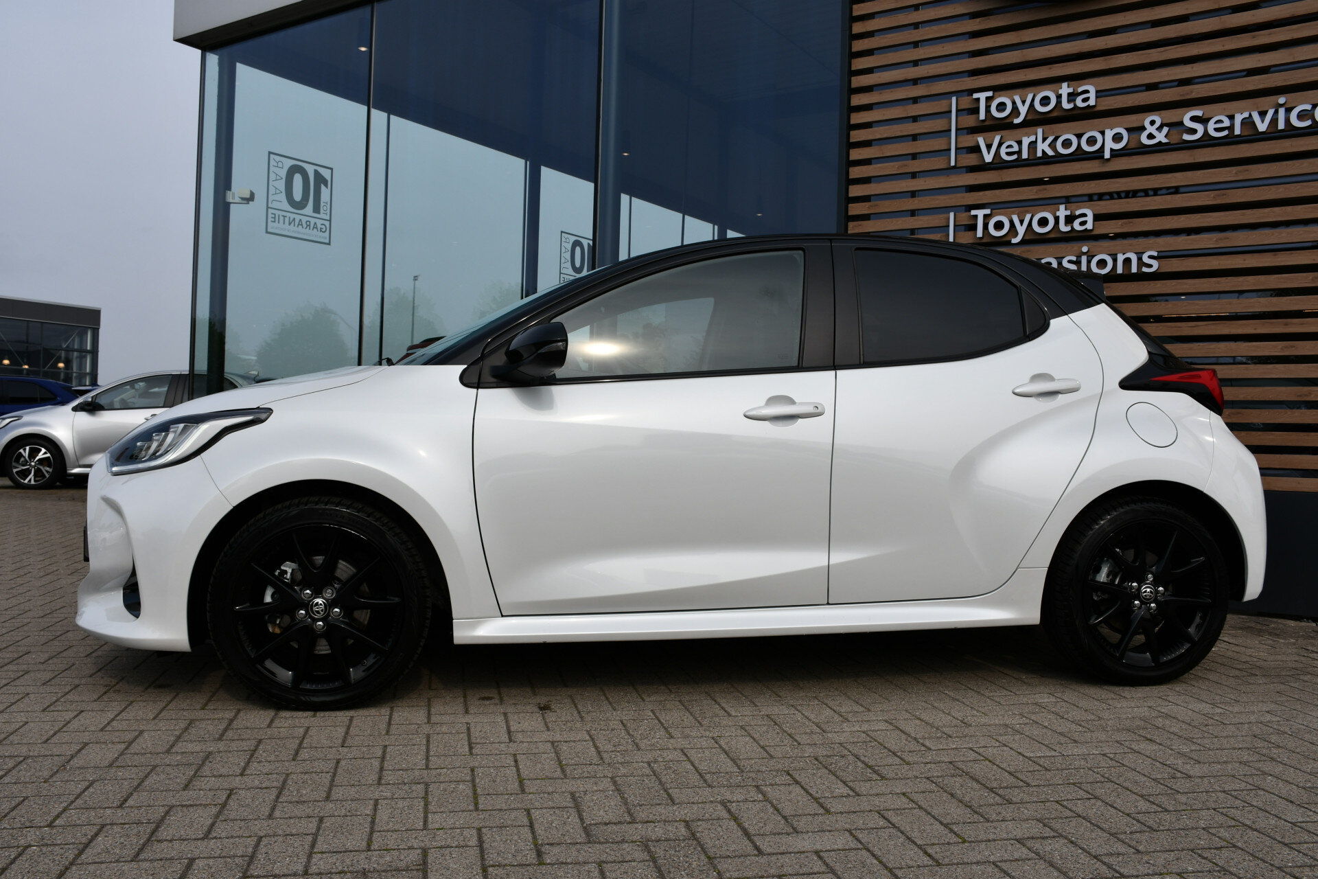 Toyota Yaris 1.5 Hybrid Executive Limited Automaat 116pk - Afbeelding 3