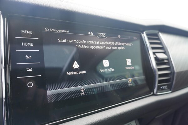 Apple Carplay/Android Auto