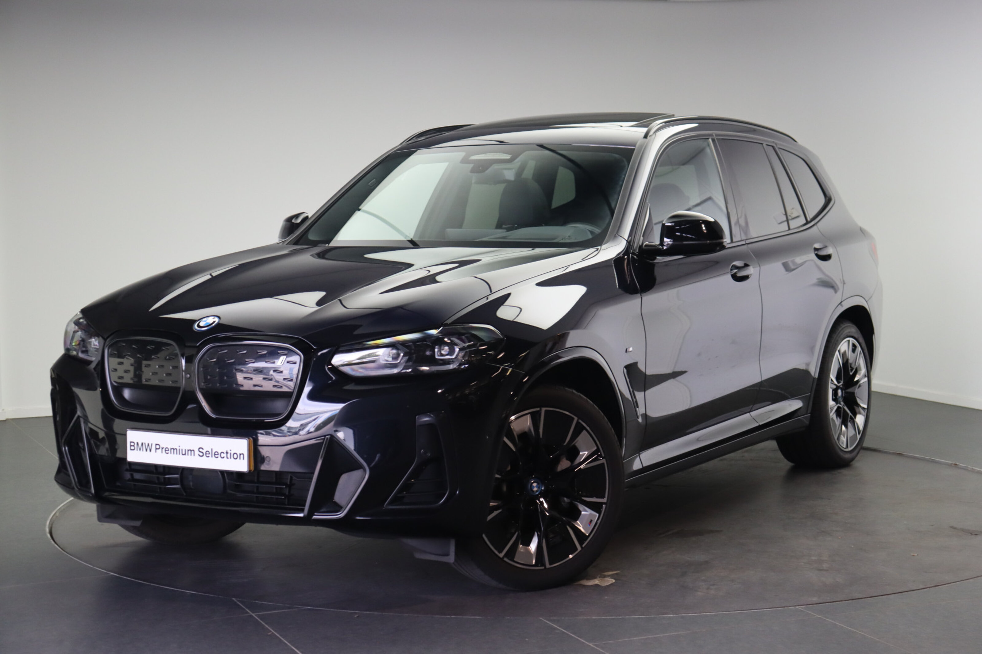 BMW iX3 High Executive M Sport