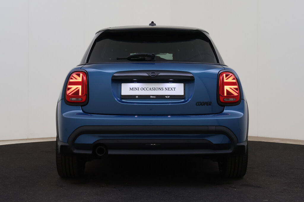 MINI Cooper 5