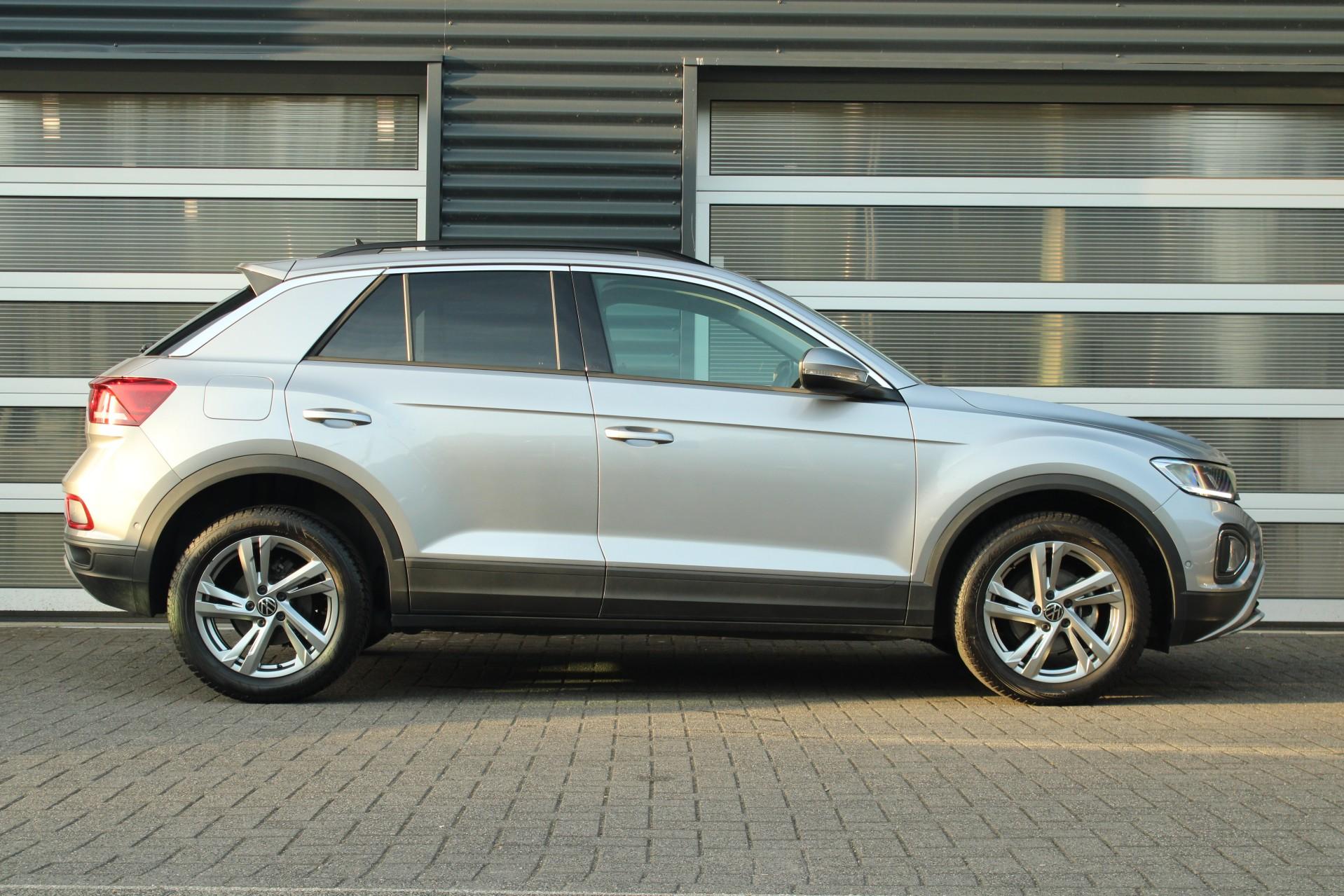 Volkswagen T-Roc 1.0 TSI 110pk Life 75 Edition - Afbeelding 3