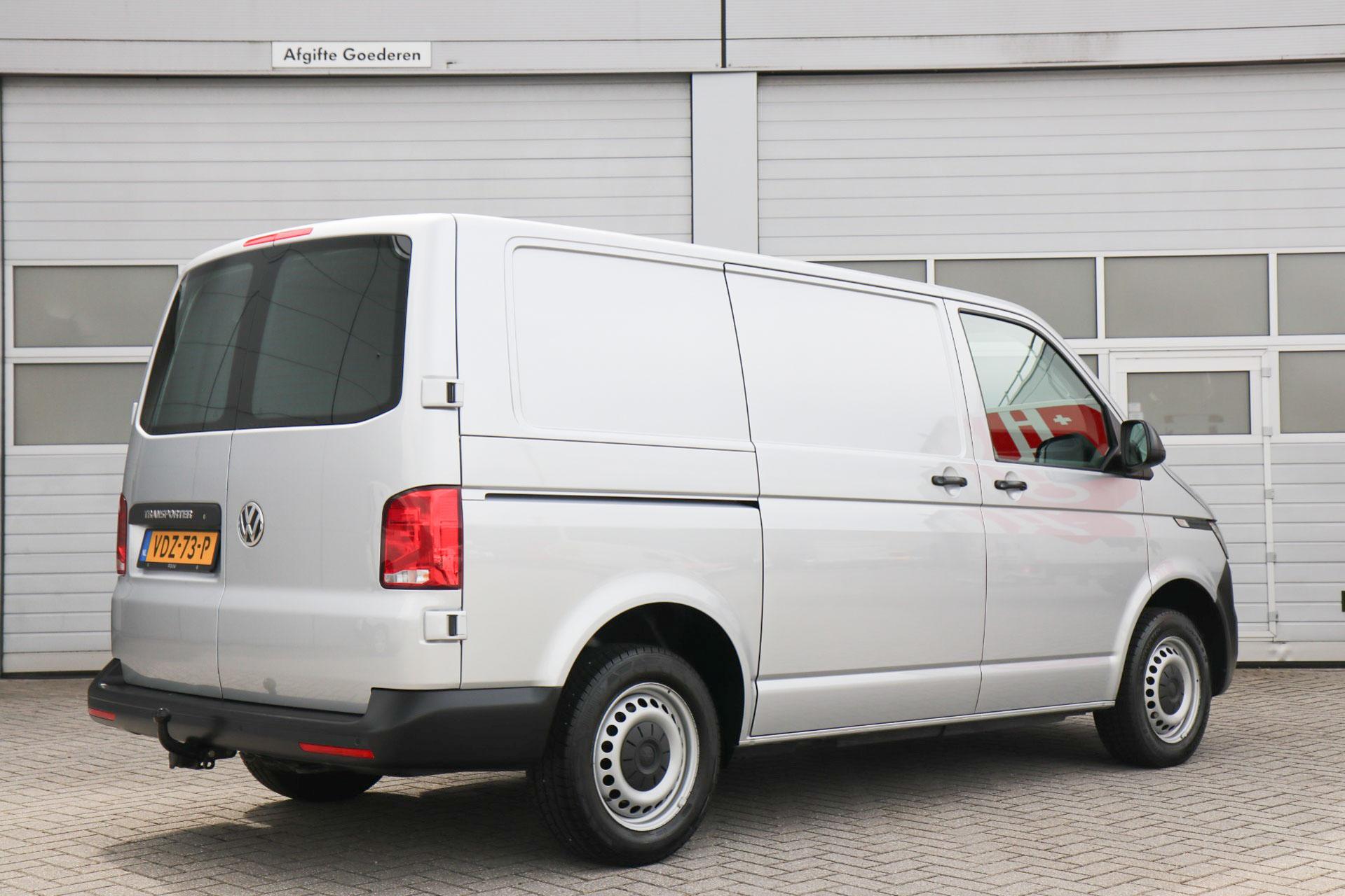 Volkswagen Transporter 2.0 TDI 150pk DSG L1H1 28 - Afbeelding 2