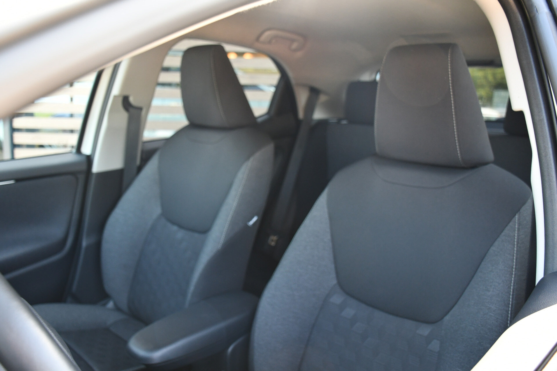 Toyota Yaris 1.5 Hybrid 115 Dynamic Automaat 116pk - Afbeelding 4