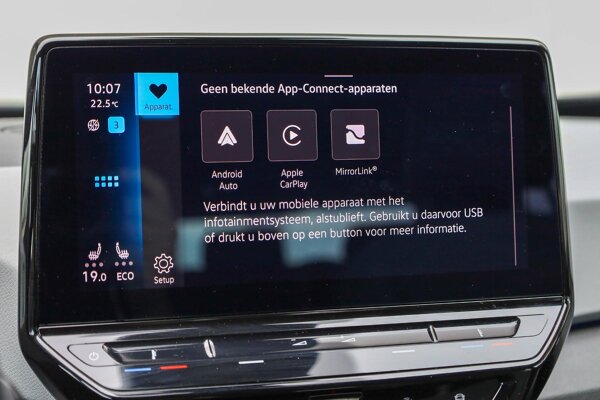 Apple Carplay/Android Auto Apple Carplay/Android Auto