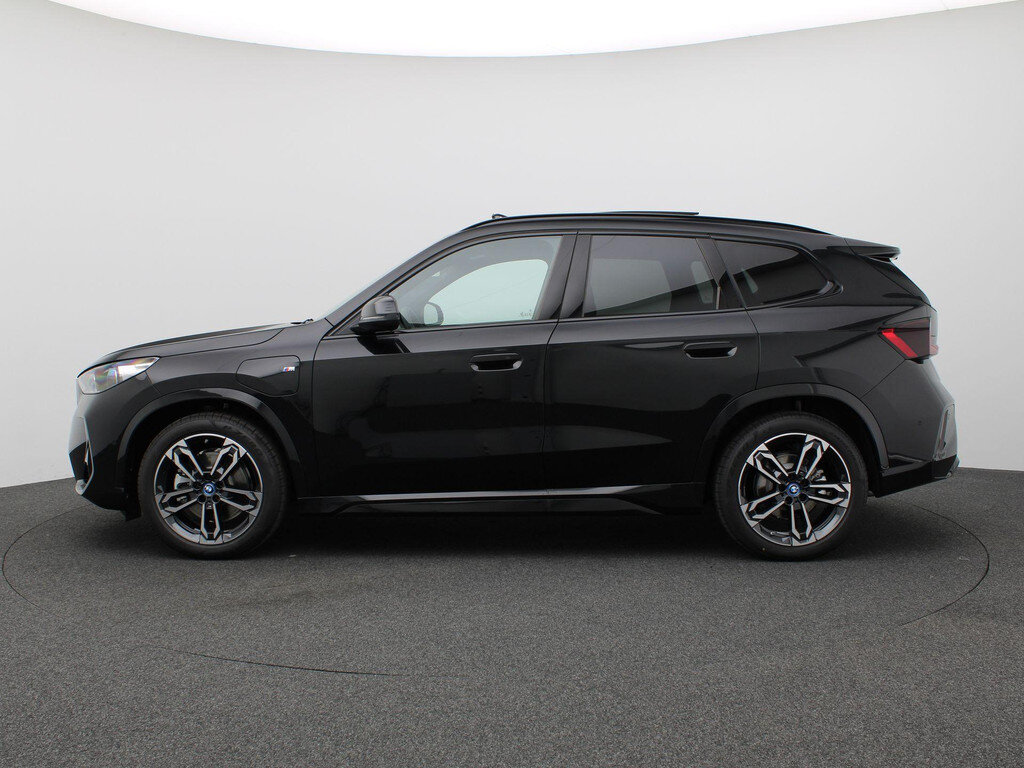BMW X1 xDrive25e 245PK Aut. M-Sport, Pano-Schuifdak, Keyless, Digital K - Afbeelding 3