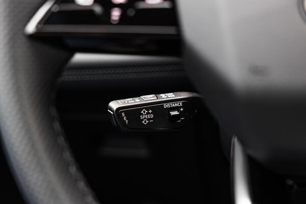 cruise control adaptief met Stop&Go en stuurhulp cruise control adaptief met Stop&Go en stuurhulp