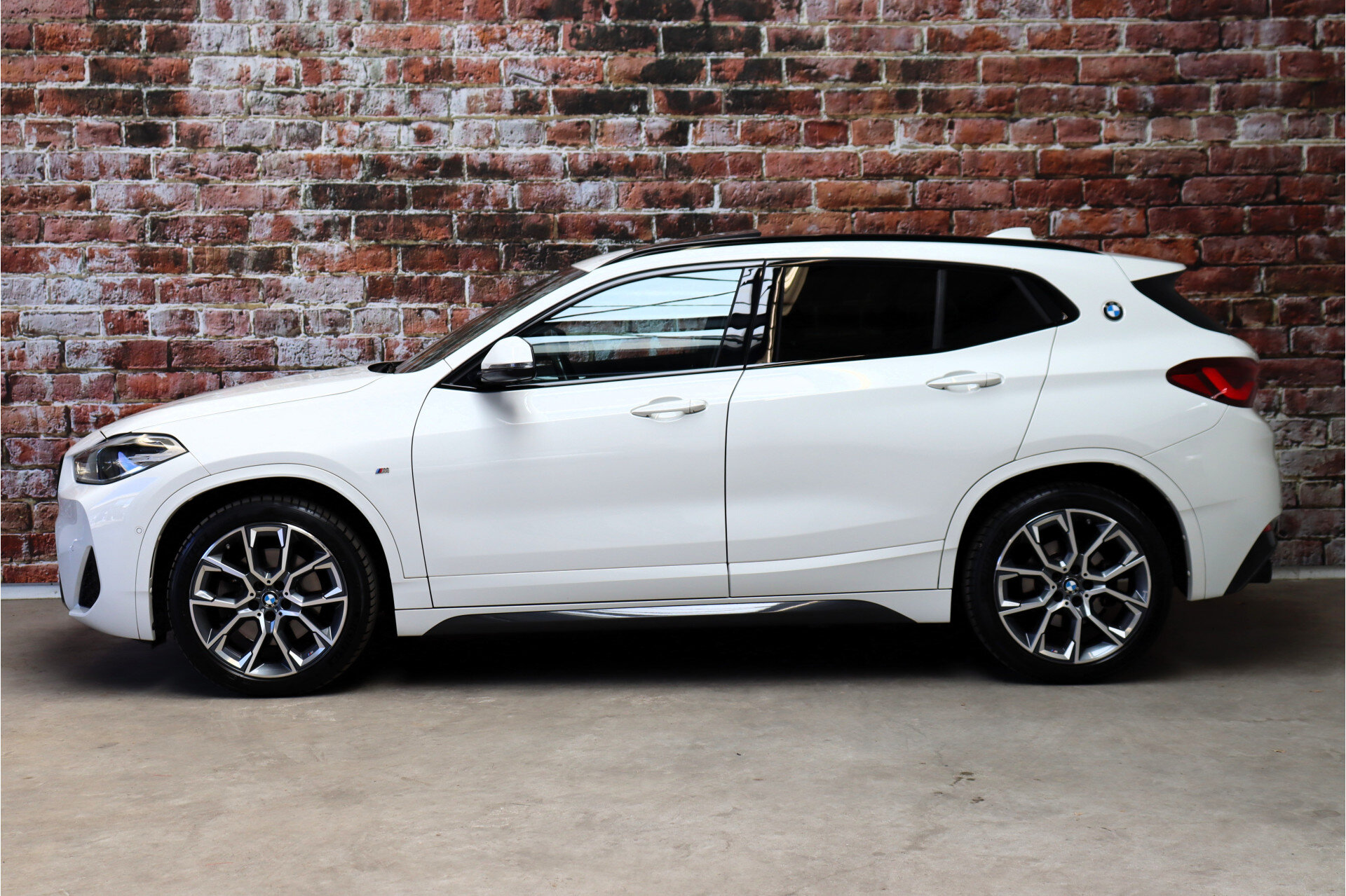 BMW X2 xDrive20i High Executive M Sport Pakket Automaat - Afbeelding 3