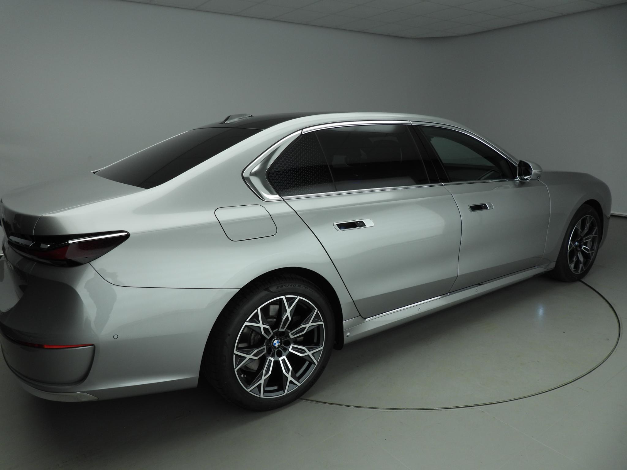 BMW 7 Serie 750e xDrive - Afbeelding 3
