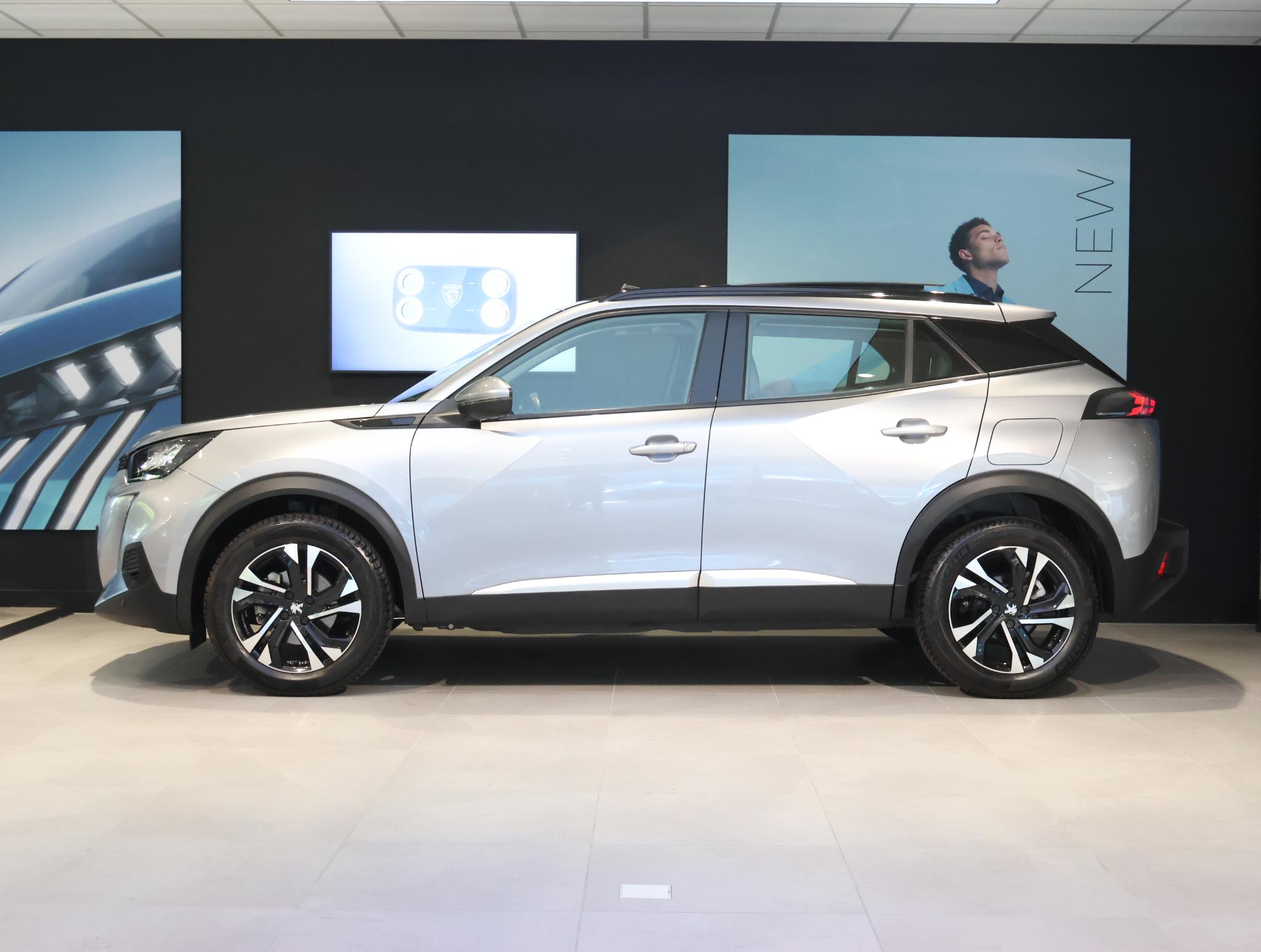 Peugeot 2008 SUV Blue Lease Allure 100 pk - Afbeelding 2