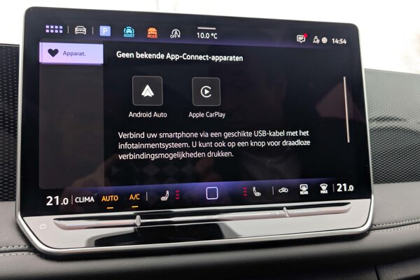 Apple Carplay/Android Auto Apple Carplay/Android Auto